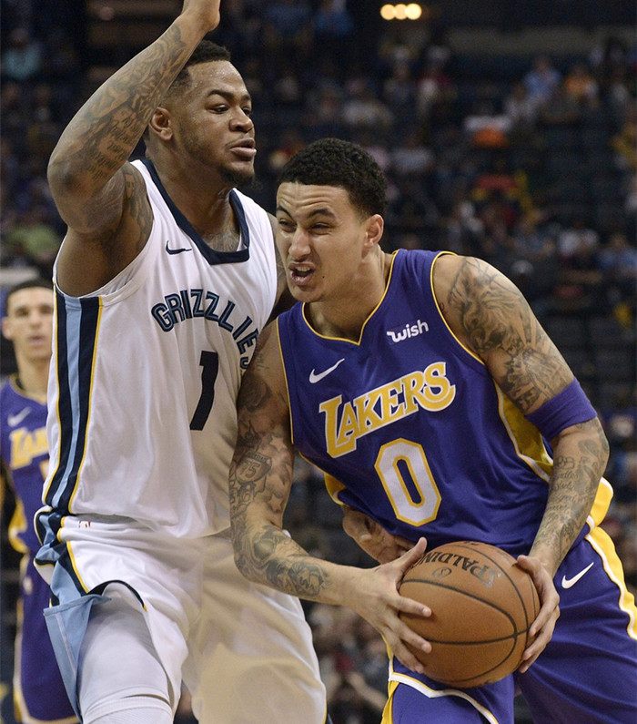 他在过去一 他在过去一